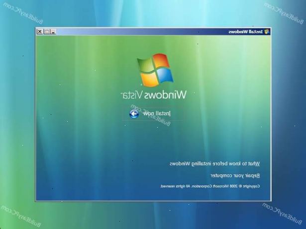Hur man installerar Windows Vista. Sätt in Windows Vista-DVD i datorns DVD-enhet för att påbörja installationen.