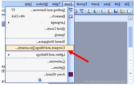 Hur man slår ihop dokument i Microsoft Word. Klicka på "Infoga"-fliken i ett nytt dokument.