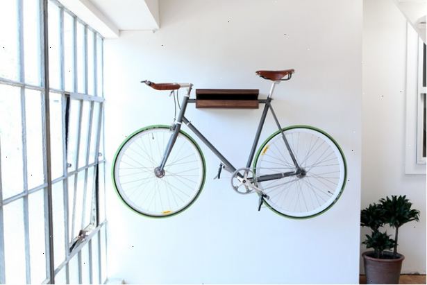 Hur hänga en cykel på väggen. Fundera på hur mycket du vill spendera för monteringsverktyg.