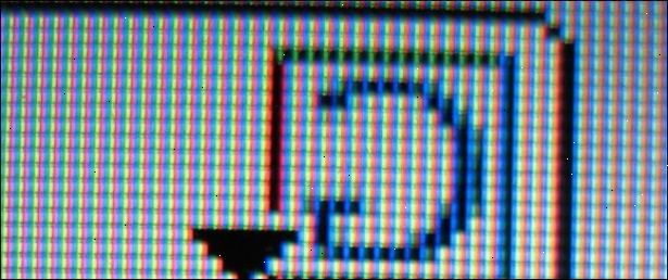 Hur man fixar en fast pixel på en LCD-monitor. Räkna ut om pixeln har fastnat eller död.
