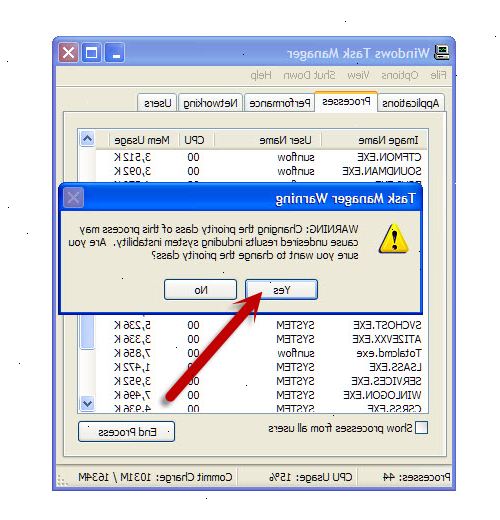 Hur förändringsprocess prioriteringar i Windows Task Manager. Håll ned tangenterna "Ctrl + Alt + Delete" allt på samma gång.